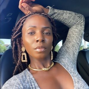 Meet your Posher, Vanessa